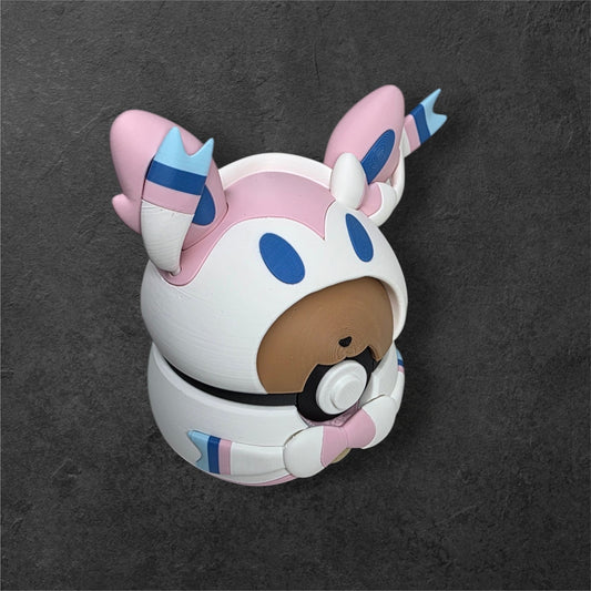 #0133 - Eevee Poncho (Sylveon)